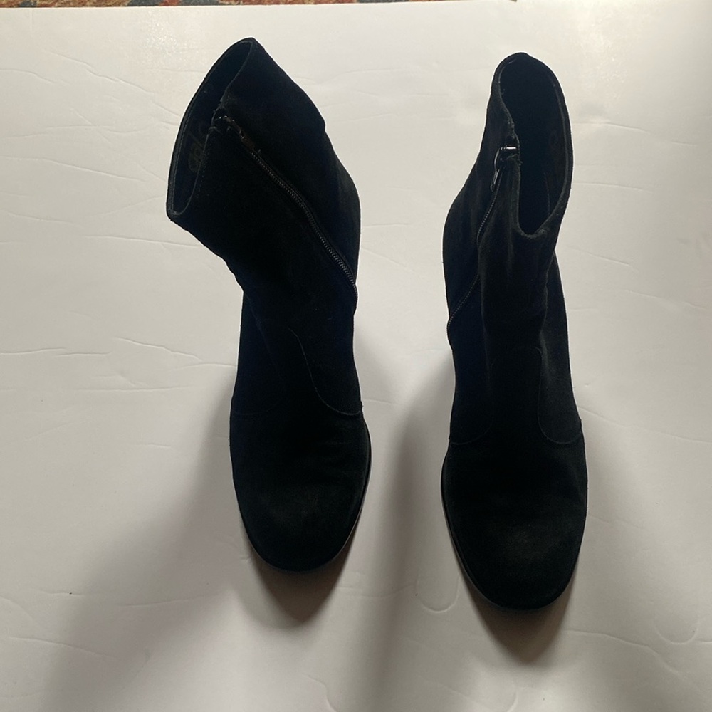 Women’s Suede Galo Boots. Black. Size‎ 8.5